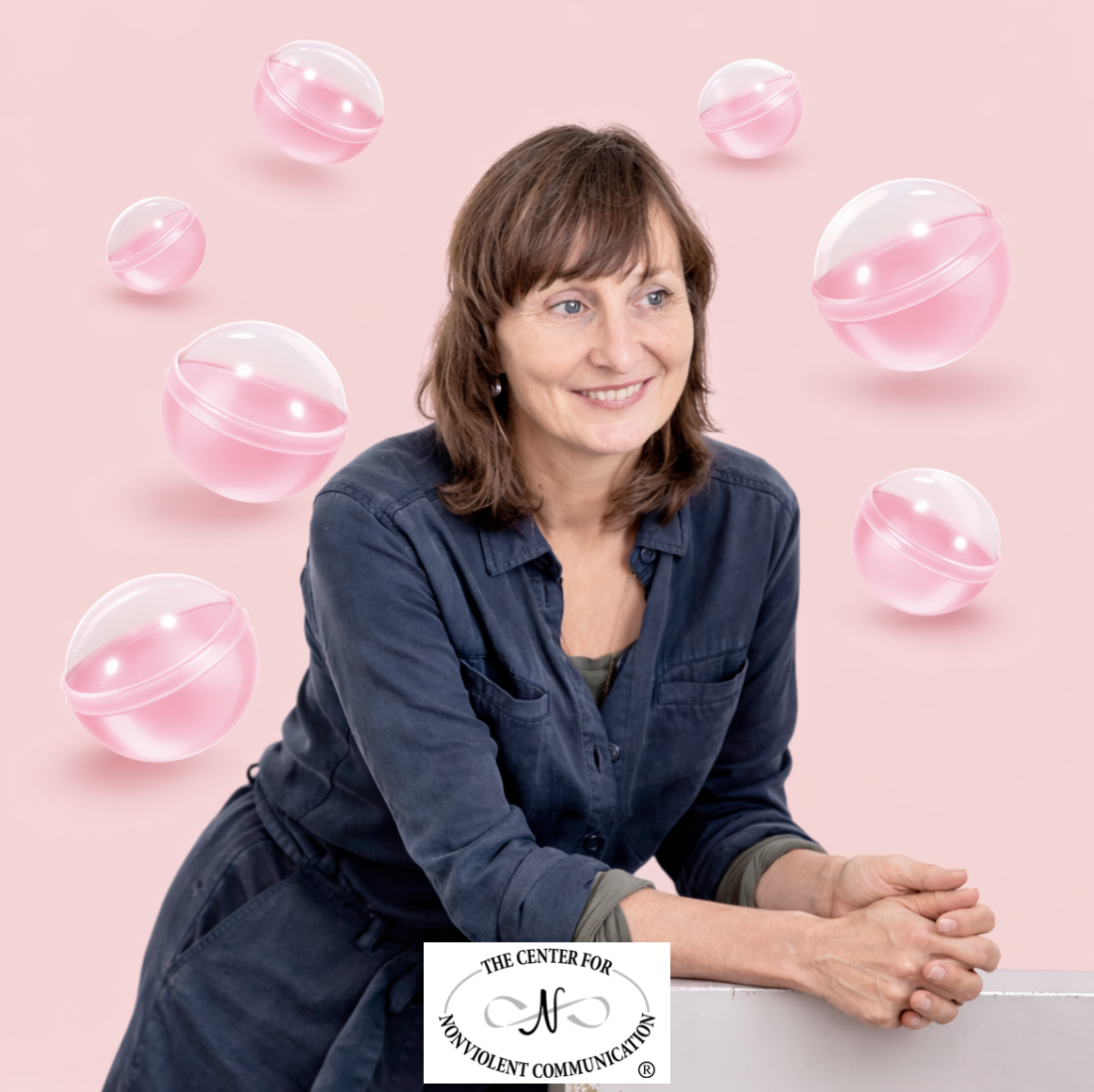 teambuildingspel sfeer verbeteren collega's logo geweldloze communicatie